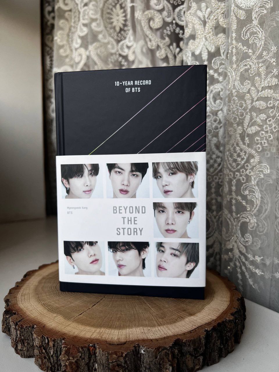 Beyond the Story By BTS. 10-Year Record of BTS (English ver) - Зображення 4