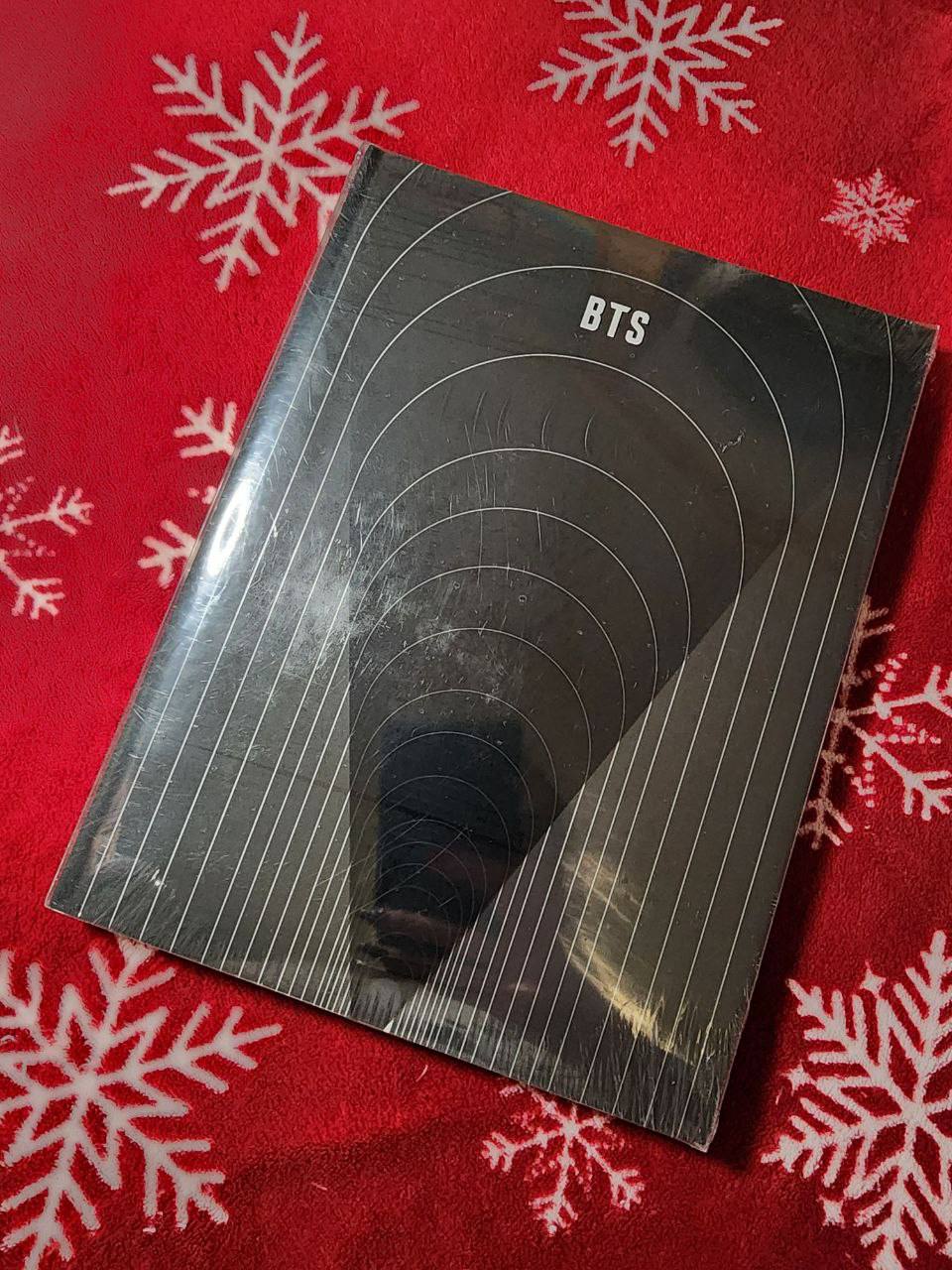 MAP OF THE SOUL ON:E CONCEPT PHOTOBOOK (ROUTE Ver.)